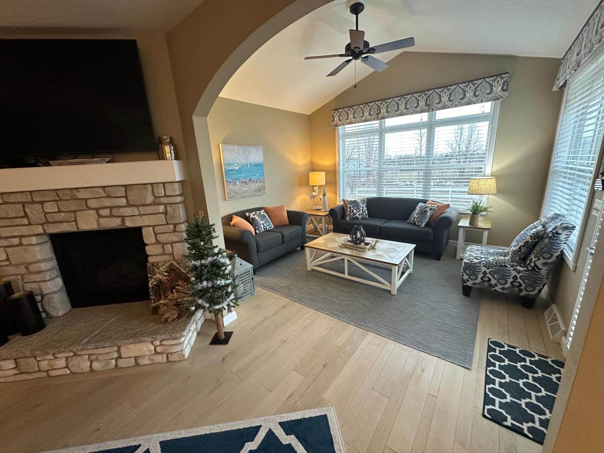 Birchwood Lodge Систър Бей Екстериор снимка