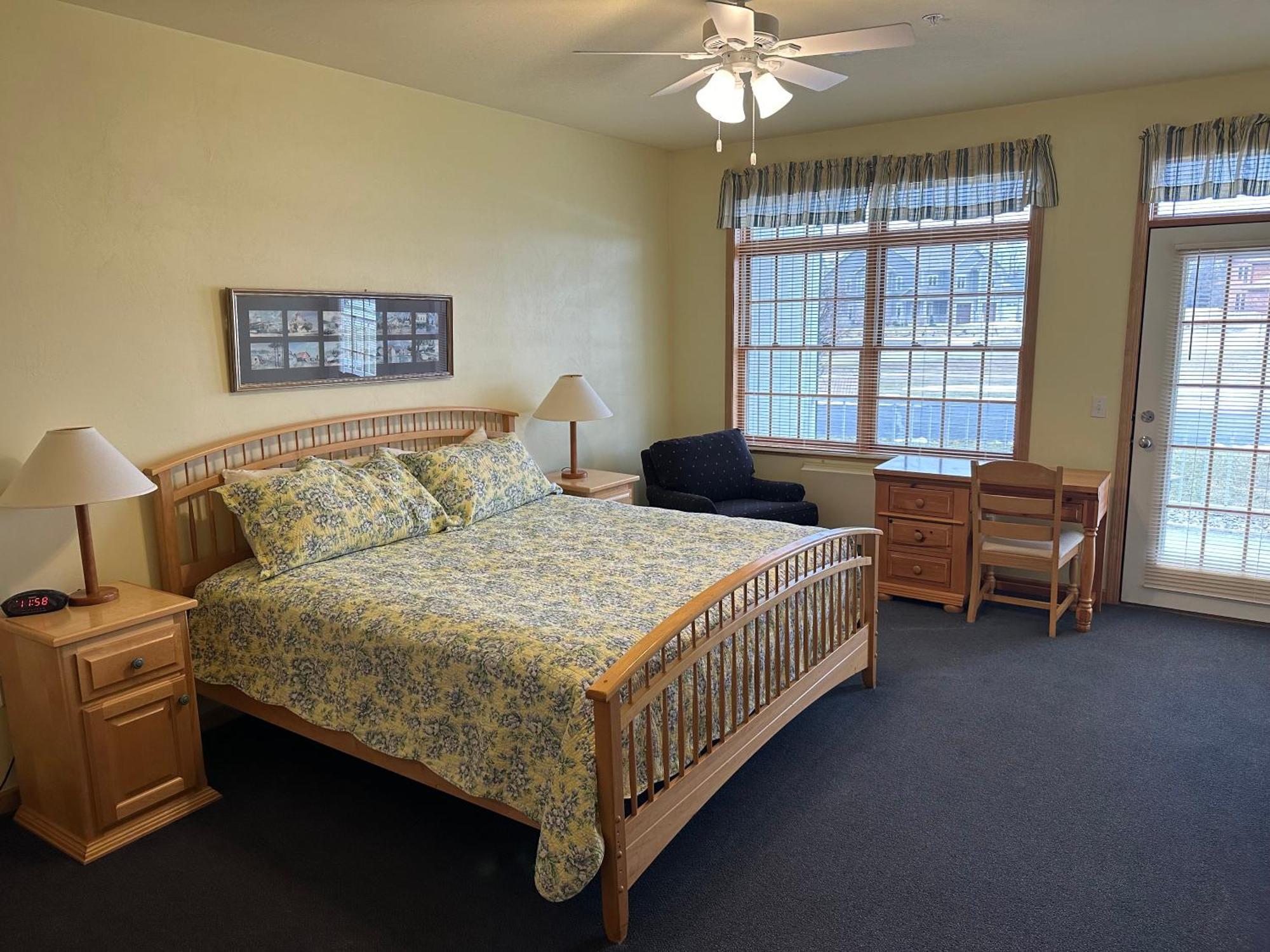 Birchwood Lodge Систър Бей Екстериор снимка