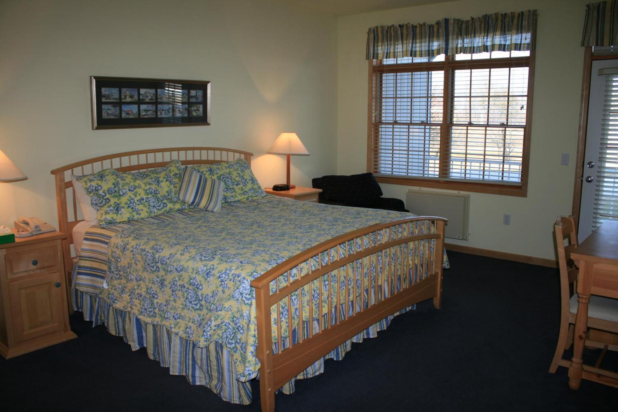 Birchwood Lodge Систър Бей Екстериор снимка