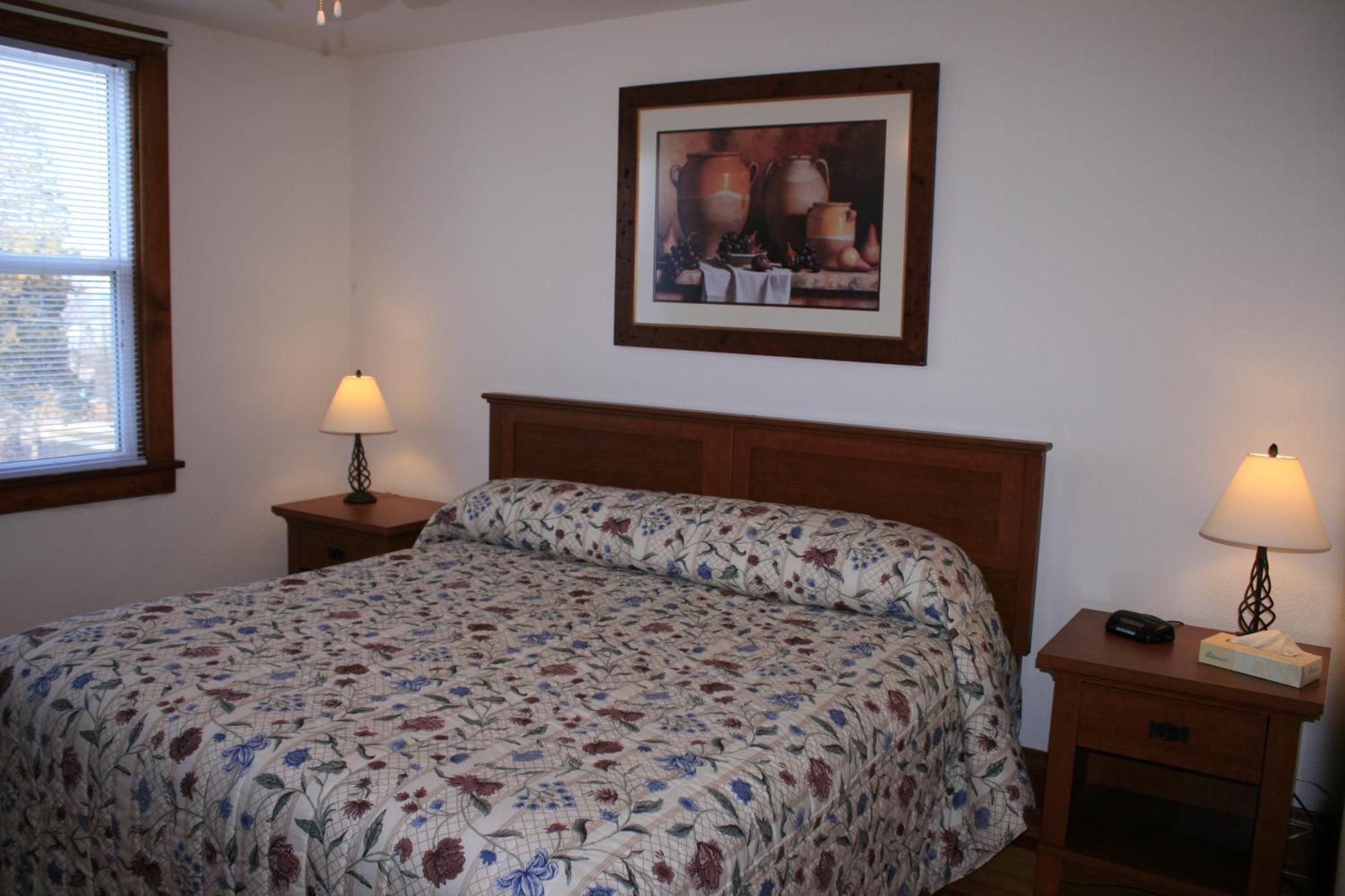 Birchwood Lodge Систър Бей Екстериор снимка