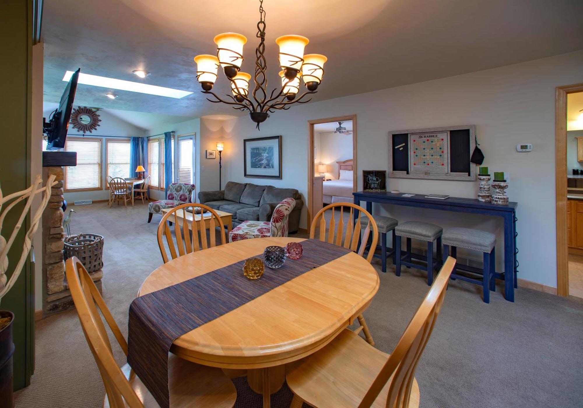 Birchwood Lodge Систър Бей Екстериор снимка