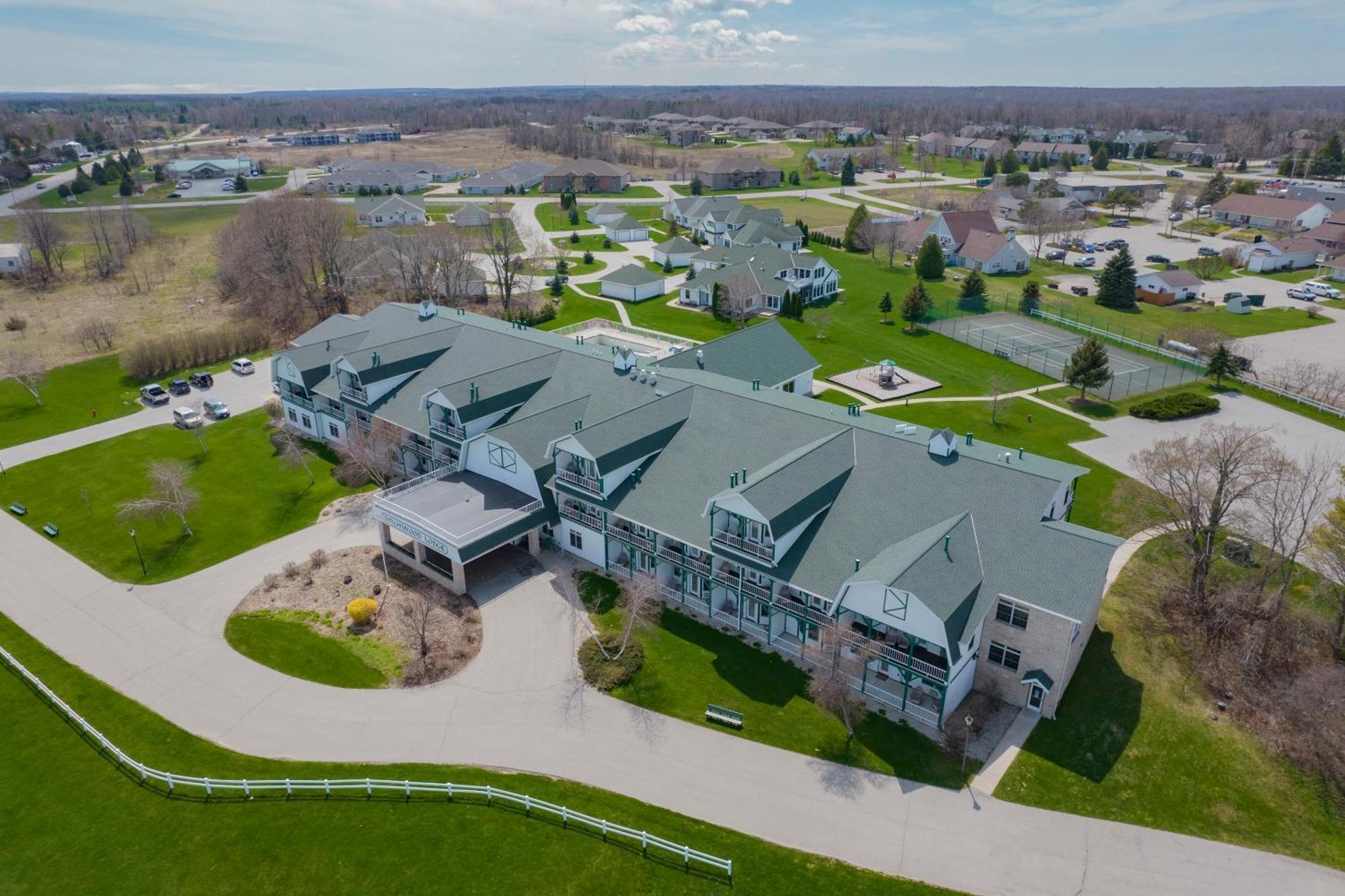 Birchwood Lodge Систър Бей Екстериор снимка